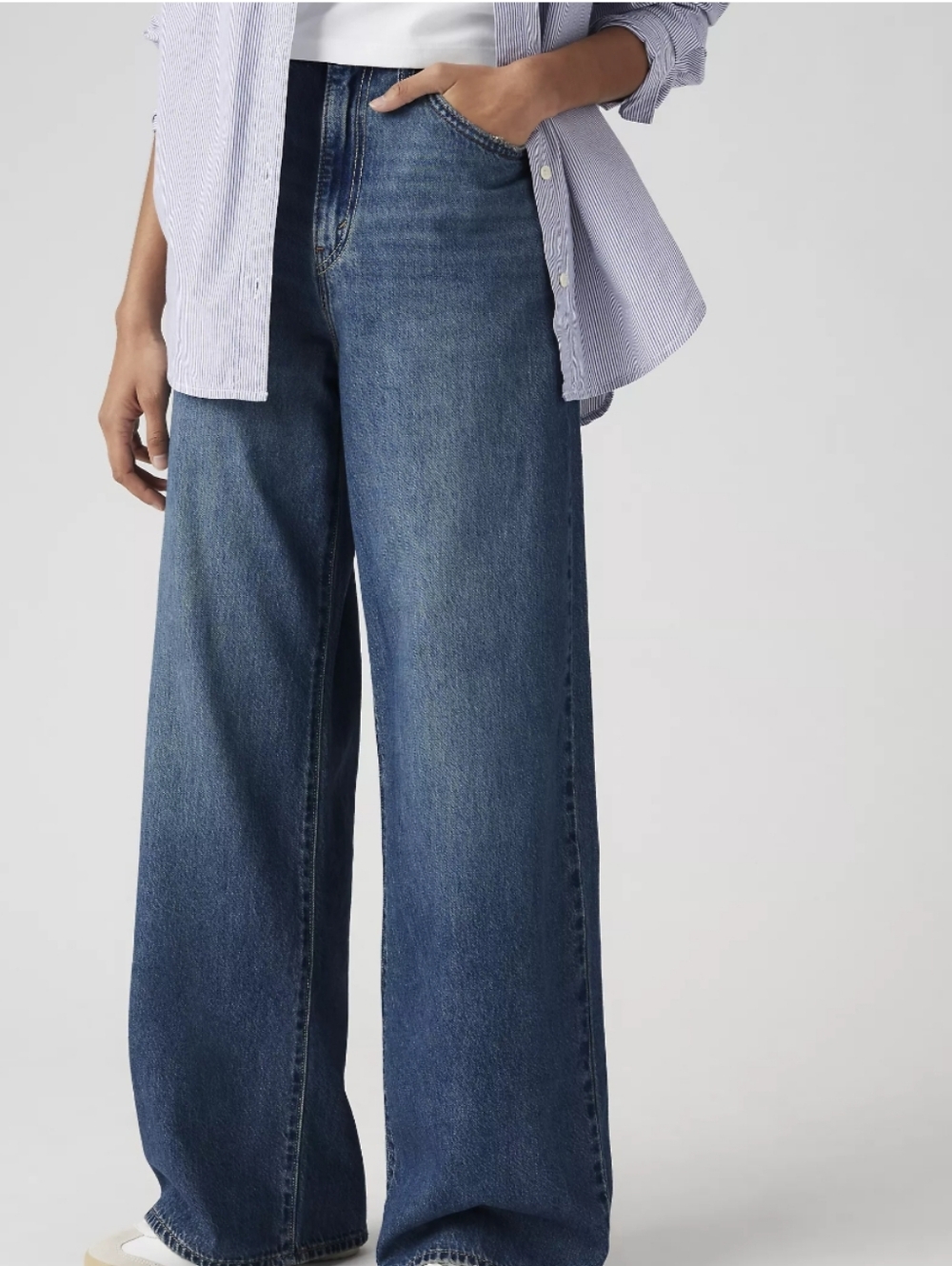 Levi's Cinch Baggy Jeans